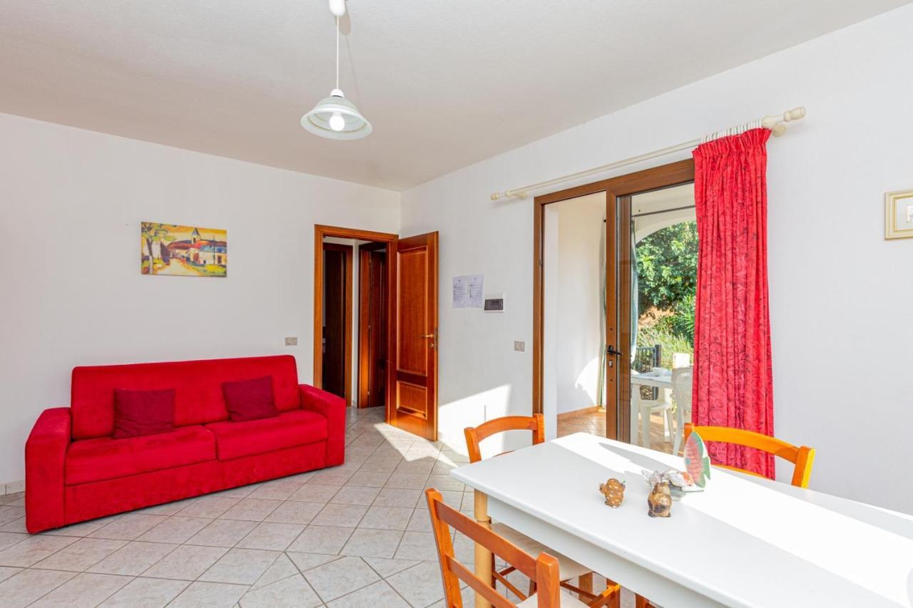 Appartamento Residenziale Trilocale 6 Posti Letto Via Sardegna San Teodoro Сан-Теодоро Экстерьер фото