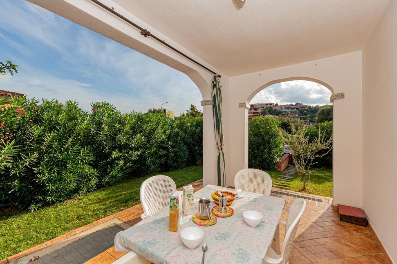 Appartamento Residenziale Trilocale 6 Posti Letto Via Sardegna San Teodoro Сан-Теодоро Экстерьер фото