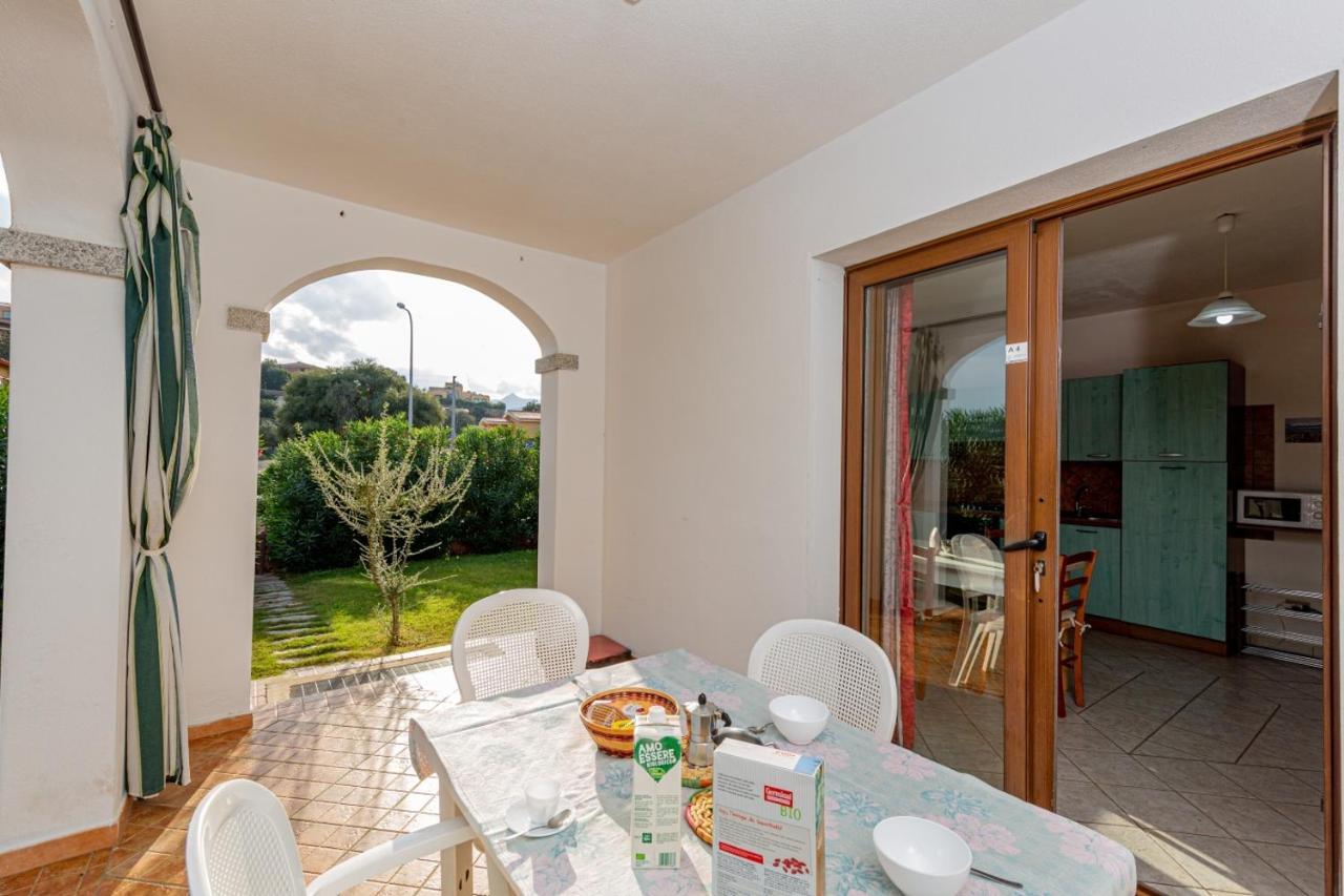 Appartamento Residenziale Trilocale 6 Posti Letto Via Sardegna San Teodoro Сан-Теодоро Экстерьер фото